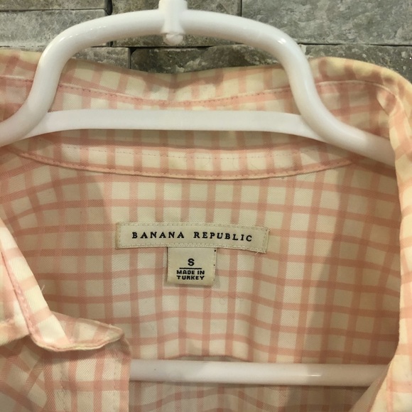 Button down - Picture 3 of 3